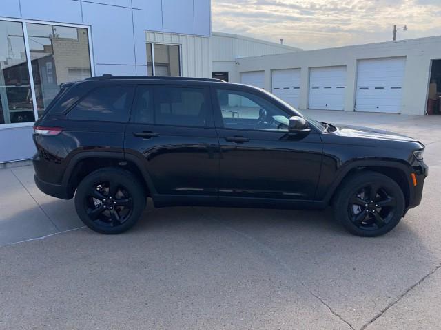 2025 Jeep Grand Cherokee Limited 4x4 2025 Jeep Grand Cherokee Limited 4x4