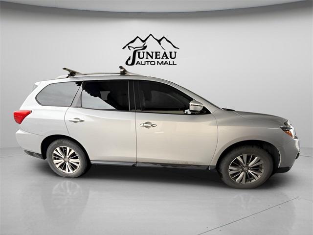 2020 Nissan Pathfinder SV 4WD 2020 Nissan Pathfinder SV 4WD