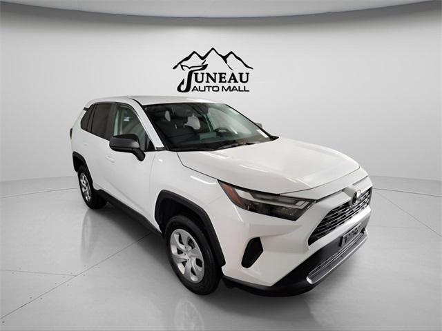 2024 Toyota RAV4 LE 2024 Toyota RAV4 LE