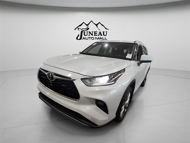 2022 Toyota Highlander Platinum