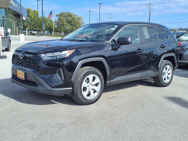 2024 Toyota RAV4 LE 2024 Toyota RAV4 LE