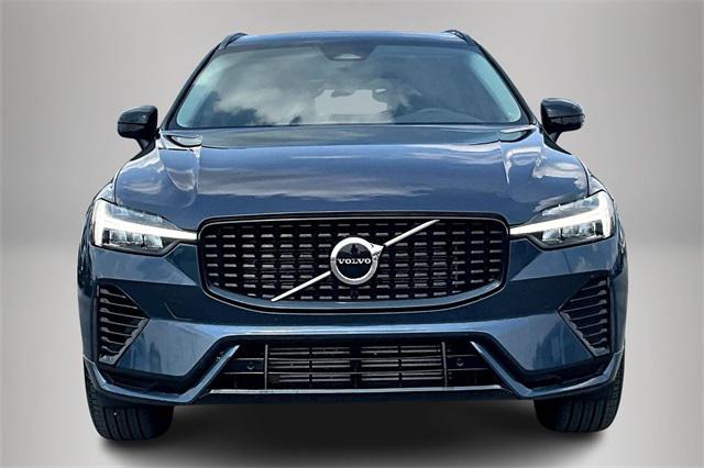 2024 Volvo XC60 Recharge Plug-In Hybrid T8 Core Dark Theme 2024 Volvo XC60 Recharge Plug-In Hybrid T8 Core Dark Theme