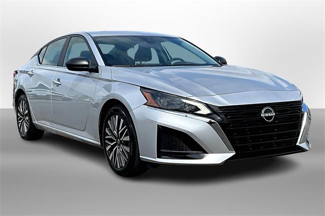2024 Nissan Altima SV FWD