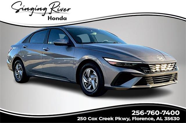 2024 Hyundai Elantra SE 2024 Hyundai Elantra SE