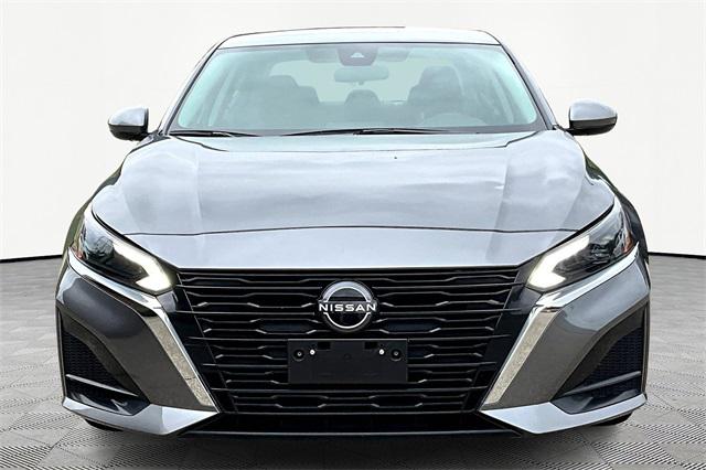 2023 Nissan Altima SV FWD