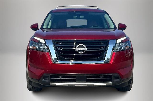 2024 Nissan Pathfinder Platinum FWD 2024 Nissan Pathfinder Platinum FWD