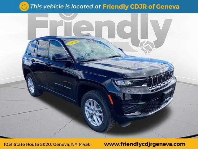 2025 Jeep Grand Cherokee GRAND CHEROKEE LAREDO X 4X4