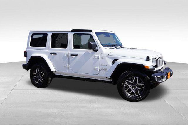 2024 Jeep Wrangler 4-Door Sahara 4x4