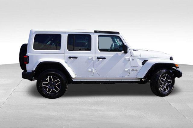 2024 Jeep Wrangler 4-Door Sahara 4x4