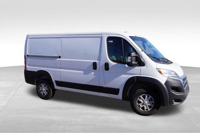 2025 RAM ProMaster 2500 Cargo Van SLT Low Roof 136 WB 2025 RAM ProMaster 2500 Cargo Van SLT Low Roof 136 WB