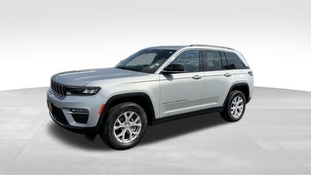 2022 Jeep Grand Cherokee Limited 4x4 2022 Jeep Grand Cherokee Limited 4x4