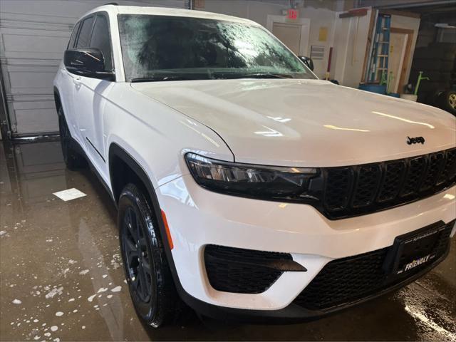 2025 Jeep Grand Cherokee GRAND CHEROKEE ALTITUDE X 4X4