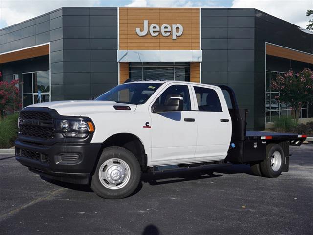 2024 RAM Ram 3500 Chassis Cab RAM 3500 TRADESMAN CREW CAB CHASSIS 4X4 60 CA 2024 RAM Ram 3500 Chassis Cab RAM 3500 TRADESMAN CREW CAB CHASSIS 4X4 60 CA