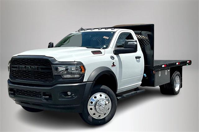2024 RAM Ram 5500 Chassis Cab RAM 5500 TRADESMAN CHASSIS REGULAR CAB 4X2 84 CA 2024 RAM Ram 5500 Chassis Cab RAM 5500 TRADESMAN CHASSIS REGULAR CAB 4X2 84 CA