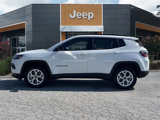 2025 Jeep Compass COMPASS LATITUDE 4X4