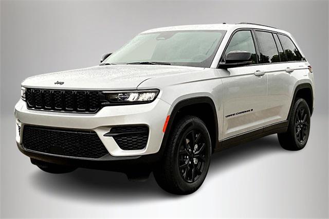 2025 Jeep Grand Cherokee GRAND CHEROKEE ALTITUDE 4X2 2025 Jeep Grand Cherokee GRAND CHEROKEE ALTITUDE 4X2