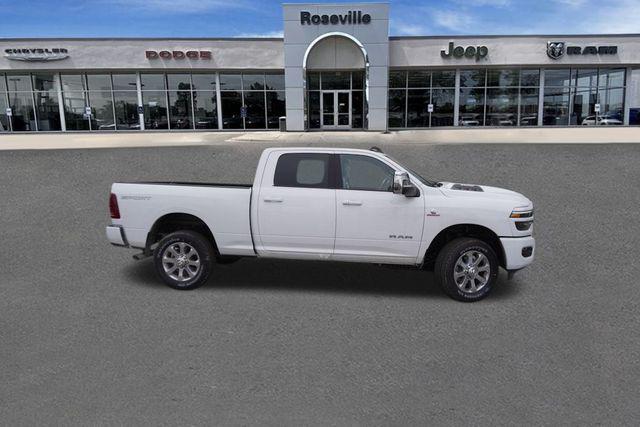 2025 RAM Ram 3500 RAM 3500 LARAMIE CREW CAB 4X4 64 BOX 2025 RAM Ram 3500 RAM 3500 LARAMIE CREW CAB 4X4 64 BOX