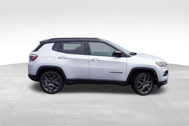 2025 Jeep Compass COMPASS LIMITED 4X4
