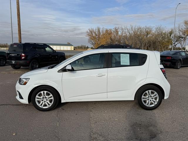 2020 Chevrolet Sonic FWD Hatchback 1FL 5-Door 2020 Chevrolet Sonic FWD Hatchback 1FL 5-Door