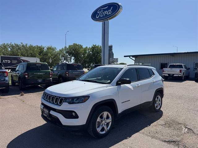 2024 Jeep Compass Latitude 4x4 2024 Jeep Compass Latitude 4x4