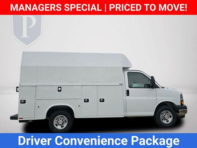 2025 Chevrolet Express Cutaway Work Van