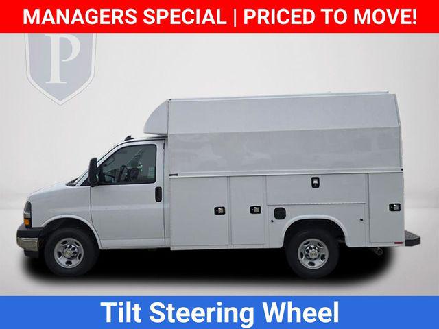 2025 Chevrolet Express Cutaway Work Van