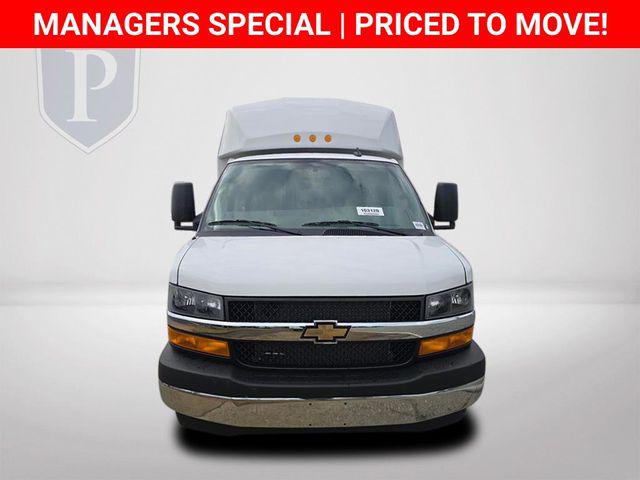 2025 Chevrolet Express Cutaway Work Van