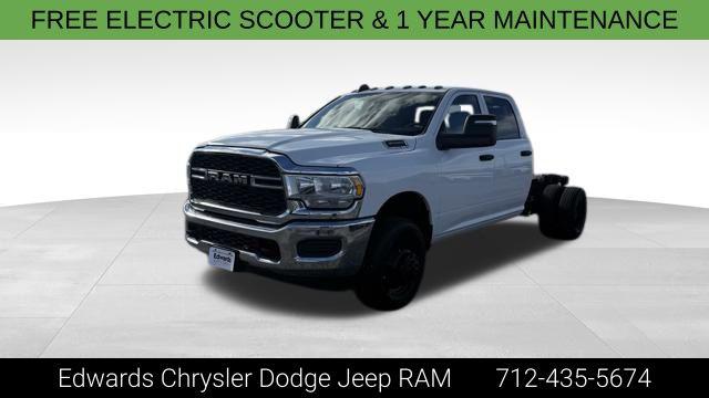 2024 RAM Ram 3500 Chassis Cab RAM 3500 TRADESMAN CREW CAB CHASSIS 4X4 60 CA 2024 RAM Ram 3500 Chassis Cab RAM 3500 TRADESMAN CREW CAB CHASSIS 4X4 60 CA