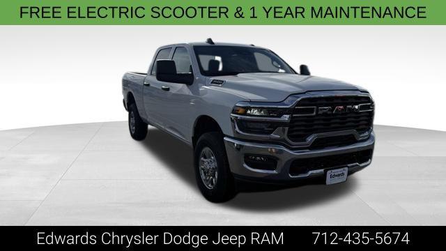 2025 RAM Ram 3500 RAM 3500 TRADESMAN CREW CAB 4X4 64 BOX