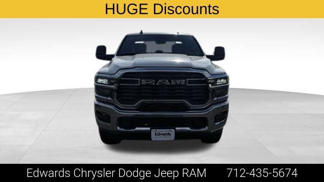 2025 RAM Ram 3500 RAM 3500 TRADESMAN CREW CAB 4X4 64 BOX