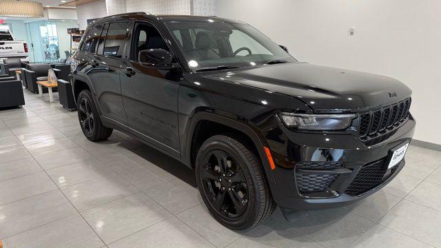 2025 Jeep Grand Cherokee GRAND CHEROKEE ALTITUDE X 4X4 2025 Jeep Grand Cherokee GRAND CHEROKEE ALTITUDE X 4X4