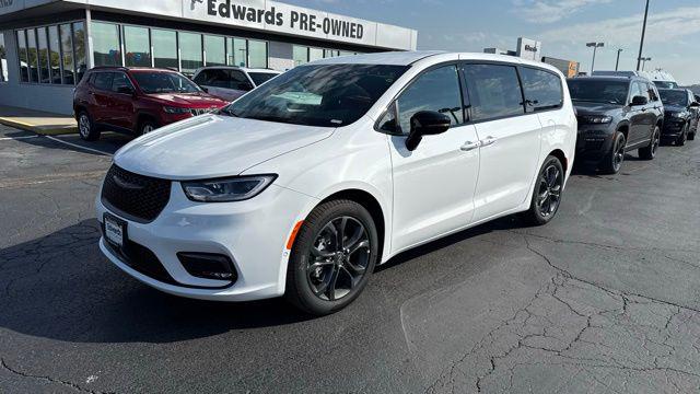 2026 Chrysler Pacifica PACIFICA LIMITED AWD