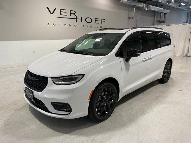 2026 Chrysler Pacifica PACIFICA LIMITED AWD