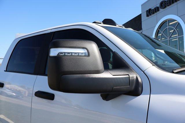 2025 RAM 2500 Big Horn Crew Cab 4x4 64 Box 2025 RAM 2500 Big Horn Crew Cab 4x4 64 Box