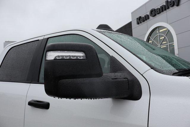 2025 RAM 2500 Big Horn Crew Cab 4x4 64 Box 2025 RAM 2500 Big Horn Crew Cab 4x4 64 Box