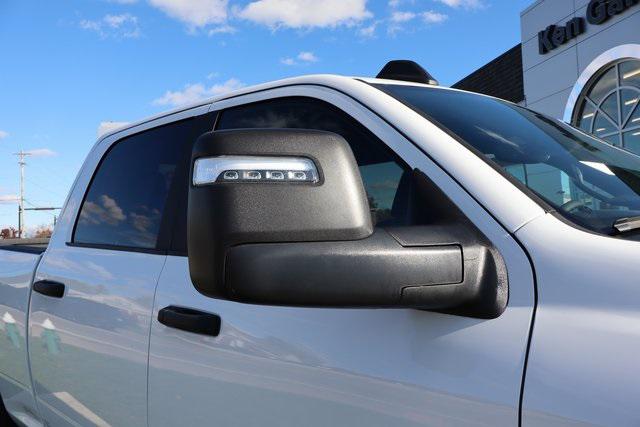 2025 RAM 2500 Big Horn Crew Cab 4x4 64 Box 2025 RAM 2500 Big Horn Crew Cab 4x4 64 Box