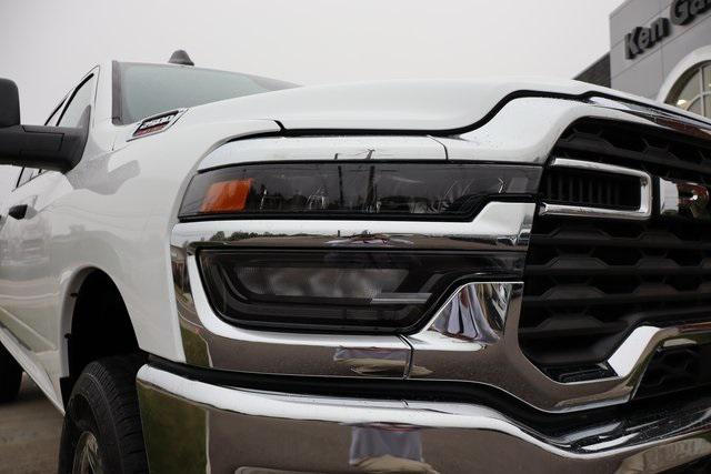 2025 RAM 2500 Tradesman Crew Cab 4x4 64 Box