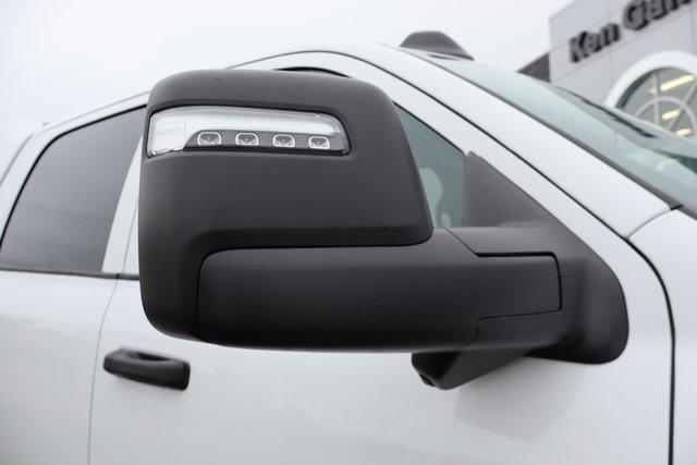 2025 RAM 2500 Tradesman Crew Cab 4x4 64 Box