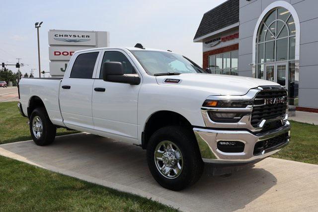 2025 RAM 2500 Tradesman Crew Cab 4x4 64 Box 2025 RAM 2500 Tradesman Crew Cab 4x4 64 Box