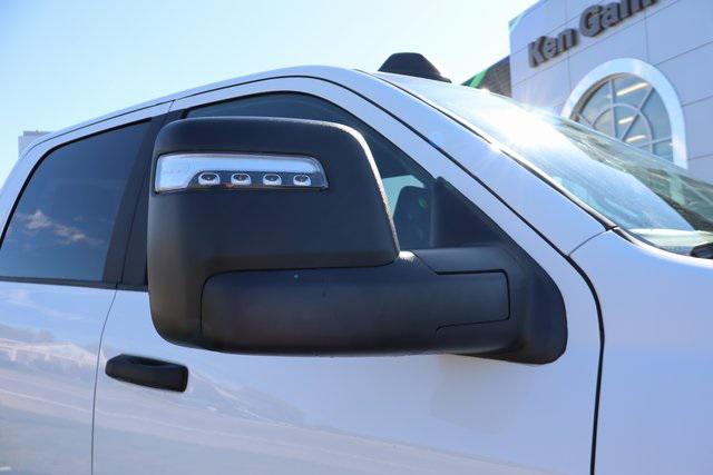 2025 RAM 2500 Big Horn Crew Cab 4x4 64 Box 2025 RAM 2500 Big Horn Crew Cab 4x4 64 Box