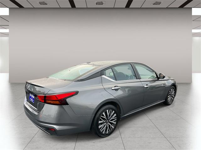 2023 Nissan Altima SV FWD