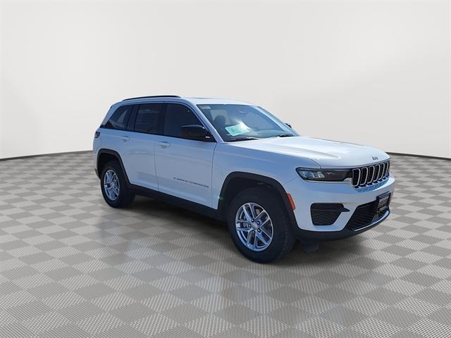 2025 Jeep Grand Cherokee GRAND CHEROKEE LAREDO X 4X4 2025 Jeep Grand Cherokee GRAND CHEROKEE LAREDO X 4X4