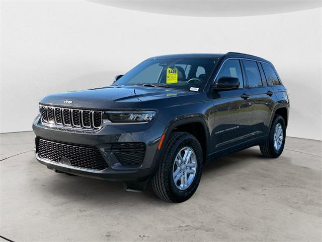2025 Jeep Grand Cherokee GRAND CHEROKEE LAREDO 4X4 2025 Jeep Grand Cherokee GRAND CHEROKEE LAREDO 4X4