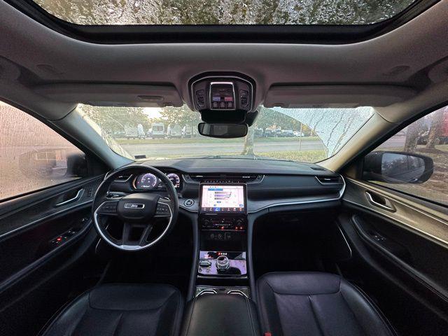 2021 Jeep Grand Cherokee L Limited 4x4 2021 Jeep Grand Cherokee L Limited 4x4