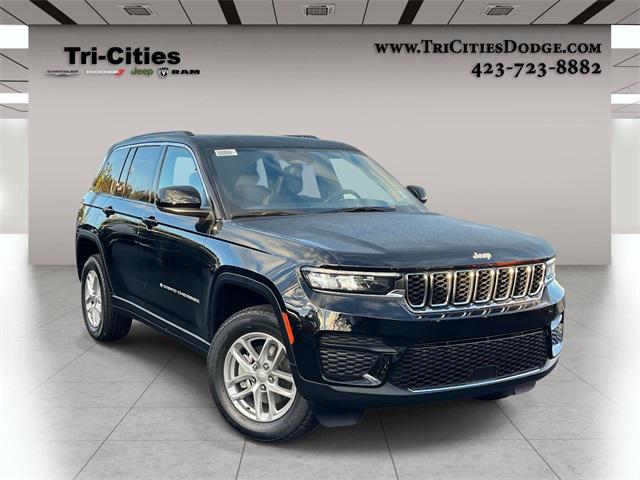 2025 Jeep Grand Cherokee GRAND CHEROKEE LAREDO X 4X4 2025 Jeep Grand Cherokee GRAND CHEROKEE LAREDO X 4X4