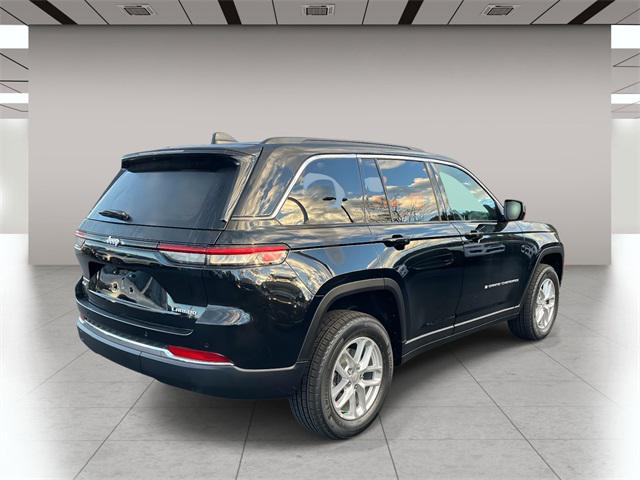 2025 Jeep Grand Cherokee GRAND CHEROKEE LAREDO X 4X4 2025 Jeep Grand Cherokee GRAND CHEROKEE LAREDO X 4X4