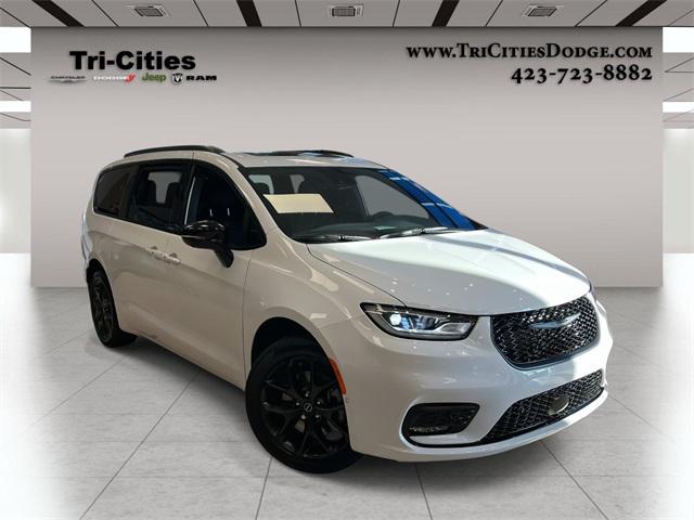 2026 Chrysler Pacifica PACIFICA LIMITED AWD
