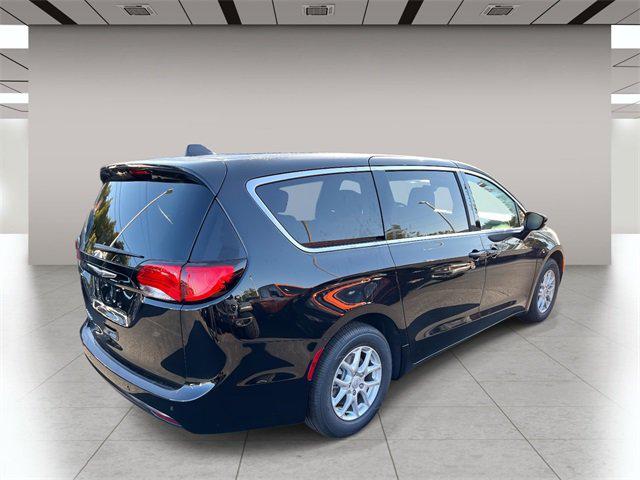 2026 Chrysler Voyager VOYAGER LX