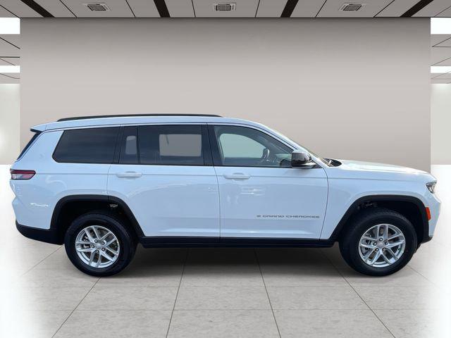 2025 Jeep Grand Cherokee GRAND CHEROKEE L LAREDO 4X4