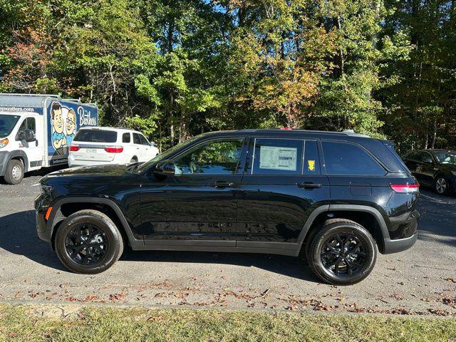 2025 Jeep Grand Cherokee GRAND CHEROKEE ALTITUDE 4X4 2025 Jeep Grand Cherokee GRAND CHEROKEE ALTITUDE 4X4